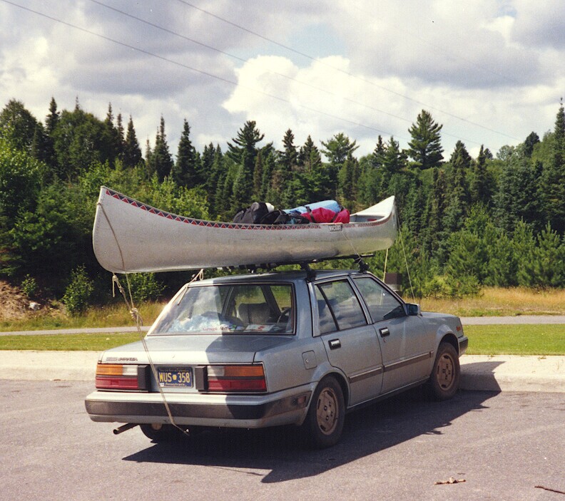 canoe_on_car.jpg